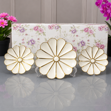 Brilliant 3 Piece Flower Shaped Serving Dish Set With Gold Trim